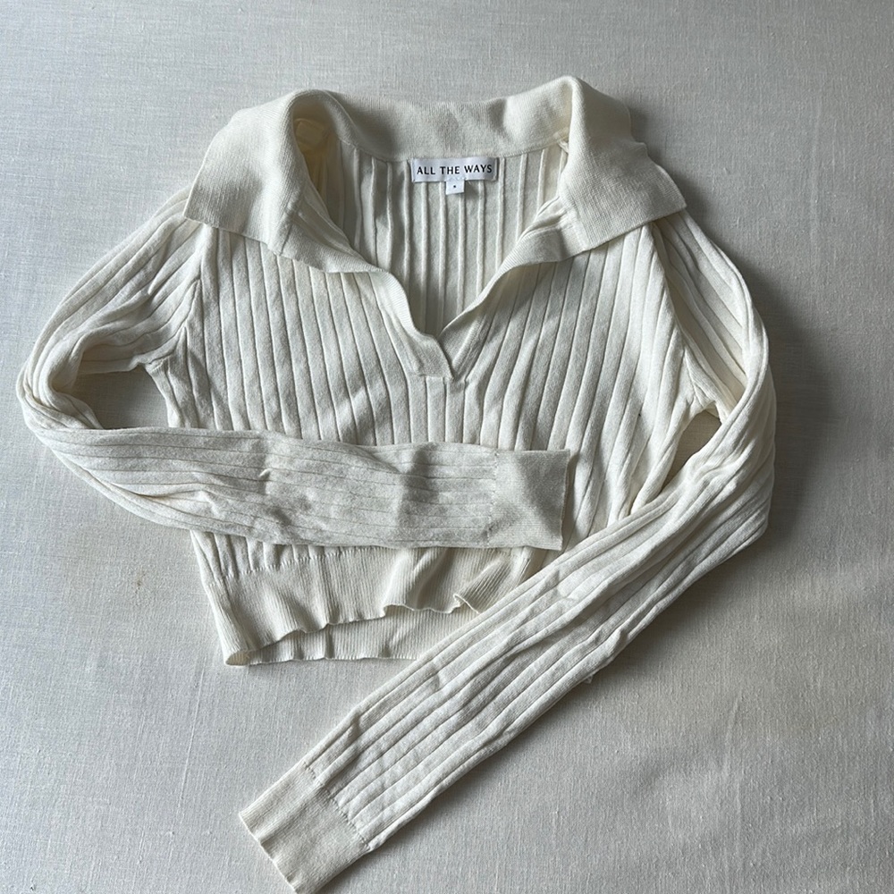 Revolve all the ways collared sweater crop top size S